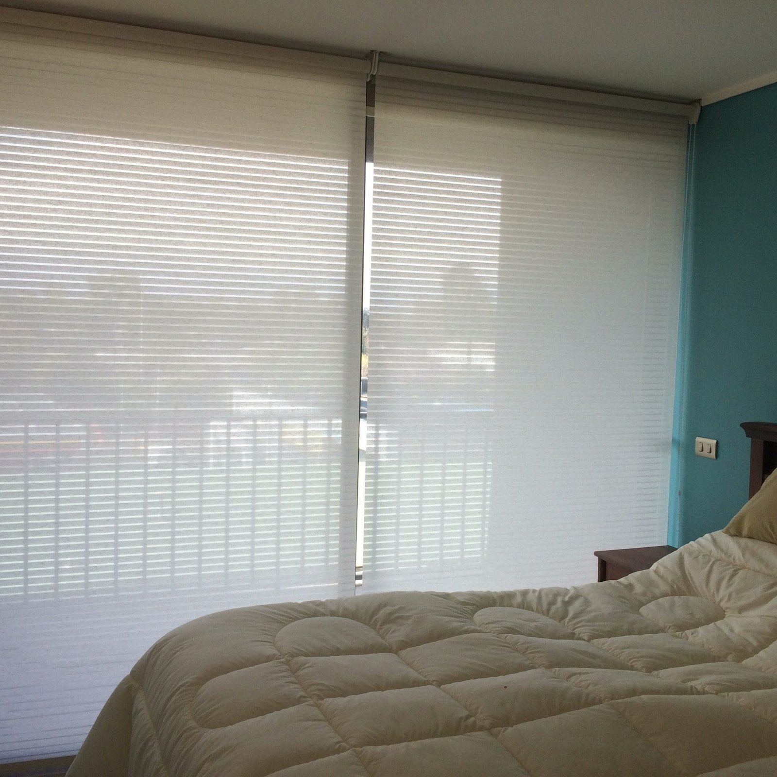 cortina-roller-screen-decored especial para espacios donde requieras luz y visibilidad