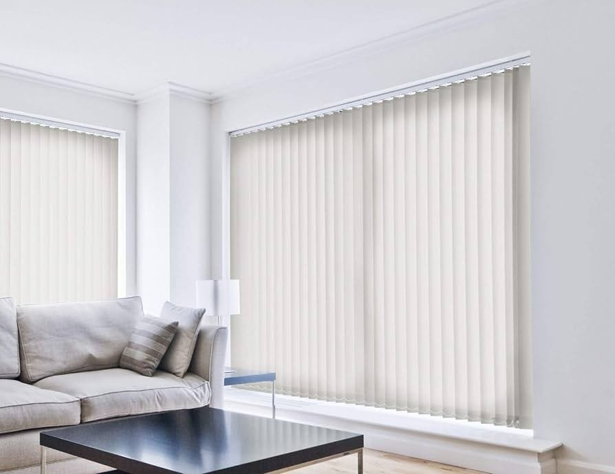 Cortina Roller Tela Traslucida Decored, ideales para espacios comunes donde la luz natural y privacidad son prioridad